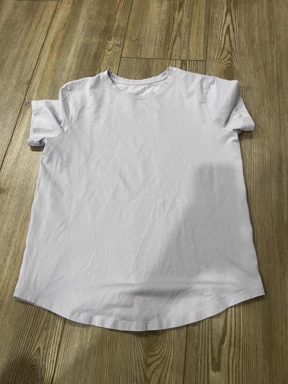 lululemon athletica Lavender Crewneck Short Sleeve Top - Picture 2 of 2